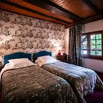 Hotel Des Deux Clefs 3*