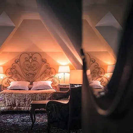 Hotel Des Deux Clefs 3*