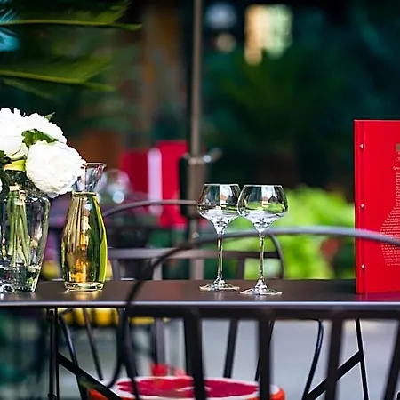 Des Deux Clefs Hotel 3*