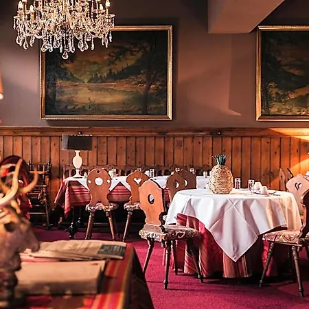 Hotel Des Deux Clefs
