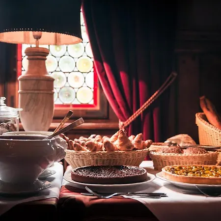 Des Deux Clefs Hotel