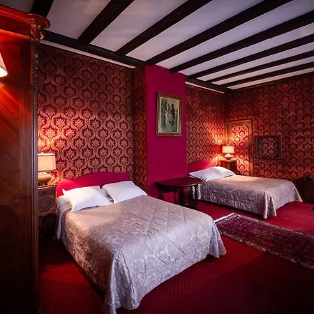 オテル デ ドゥ クレ テュルクアイム