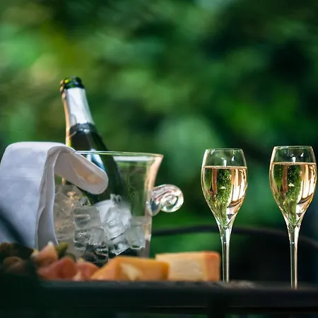 オテル デ ドゥ クレ 3*