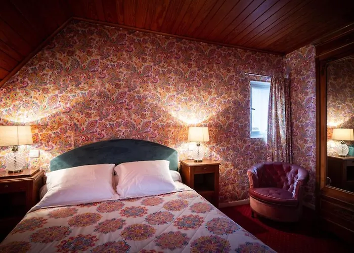 Hotel Des Deux Clefs 3*